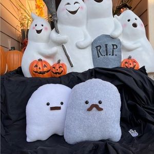 Ghost plushie